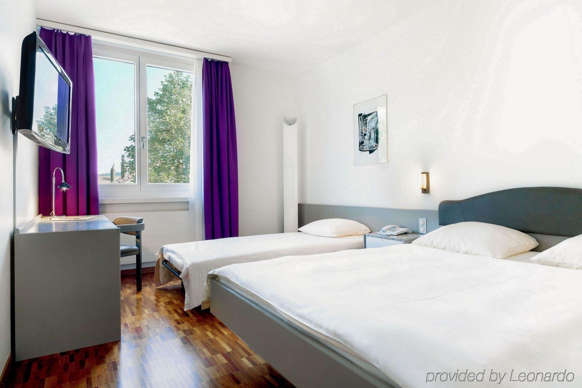 Hotel Fly Away Κλότεν Εξωτερικό φωτογραφία